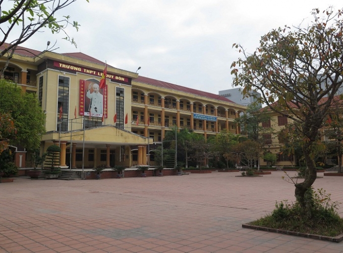 Trường THPT L&ecirc; Qu&yacute; Đ&ocirc;n (TP Th&aacute;i B&igrave;nh), nơi Hồ Văn Huy theo học, tại lớp 12A14.