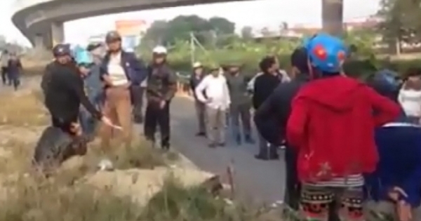 Hải Dương: Chồng lái xe đâm vào thành cầu khiến vợ tử vong