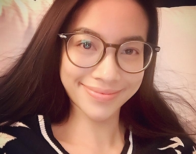 Phạm Hương tràn đầy sức sống sau cuộc thi Hoa hậu Hoàn vũ 2015