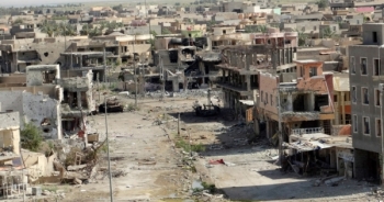 Cận cảnh sự hoang tàn tại thành phố Iraq giành lại từ tay IS