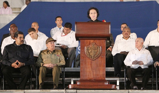 Chủ tịch Quốc hội Nguyễn Thị Kim Ng&acirc;n ph&aacute;t biểu tại lễ tưởng niệm l&atilde;nh tụ Fidel Castro. (Ảnh: TTXVN)