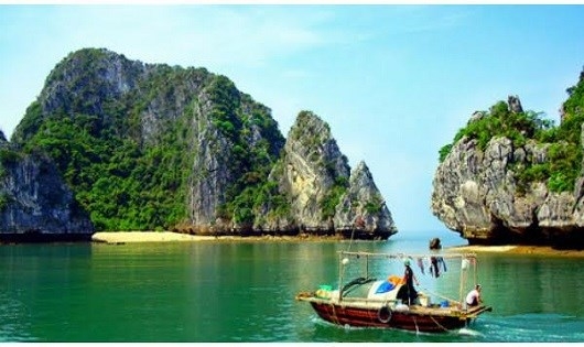 Việt Nam cần nhiều nỗ lực để khai th&aacute;c tiềm năng du lịch.