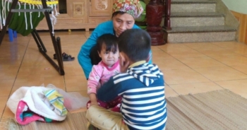 Bắc Ninh: Bé 2 tuổi bị liệt chân sau khi vào viện chữa viêm phổi