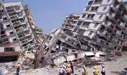 Những trận động đất kinh ho&agrave;ng tr&ecirc;n thế giới