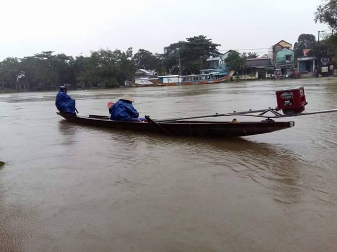 Mực nước ở c&aacute;c s&ocirc;ng ở tỉnh Thừa Thi&ecirc;n - Huế vẫn đang giao động ở mức cao.