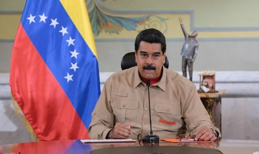 Tổng thống Venezuela Nicolas Maduro ph&aacute;t biểu trước c&aacute;c bộ trưởng tại Cung điện Miraflores, Caracas ng&agrave;y 17/12 - (Ảnh: Reuters)