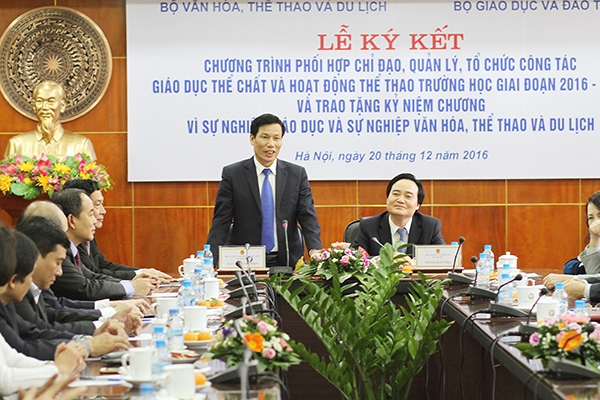 Bộ trưởng Nguyễn Ngọc Thiện ph&aacute;t biểu tại buổi lễ.