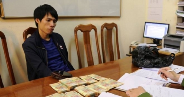 Lạng Sơn: Bắt giữ đối tượng vận chuyển gần 100 triệu đồng tiền giả