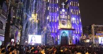 Hà Nội: "Bữa tiệc ánh sáng" đêm Noel tại Nhà thờ Lớn