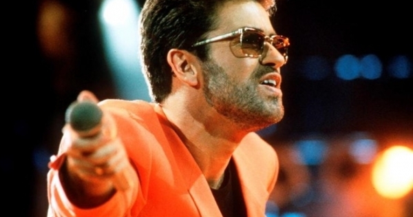 Ca sĩ George Michael qua đời ở tuổi 53