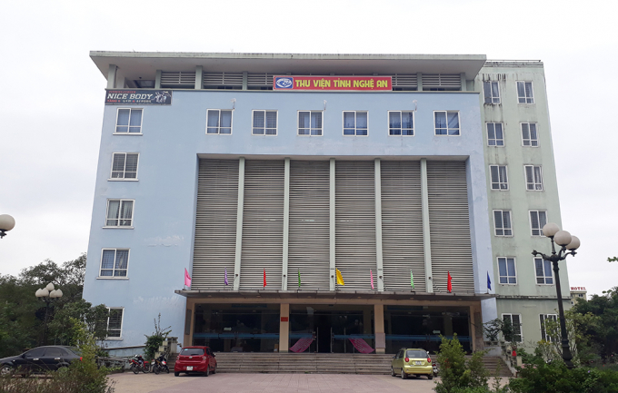 Thư viện tỉnh Nghệ An hơn 6 năm sử dụng đ&atilde; c&oacute; dấu hiệu xuống cấp nhưng vẫn chưa quyết to&aacute;n.