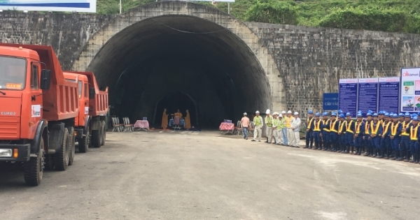 Đà Nẵng đề nghị bổ sung thiết kế xây dựng đường gom tuyến tránh Nam hầm Hải Vân