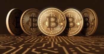 Giá Bitcoin hôm nay 10/12: Rơi tự do về mức 15.000 USD