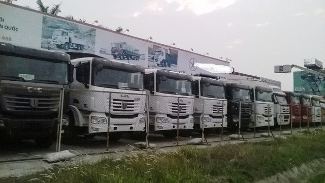 Xe tải Trung Quốc b&aacute;n nhiều nơi tại Việt Nam