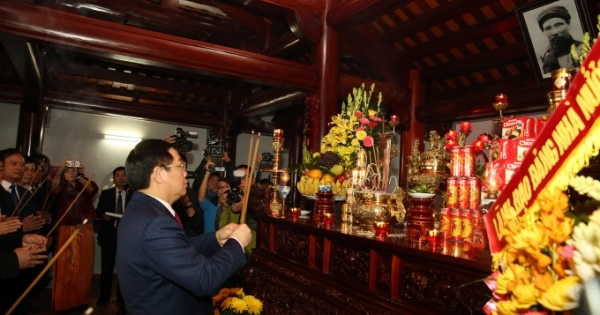 Phó Thủ tướng Vương Đình Huệ dự lễ kỷ niệm 150 năm Ngày sinh Chí sĩ yêu nước Phan Bội Châu