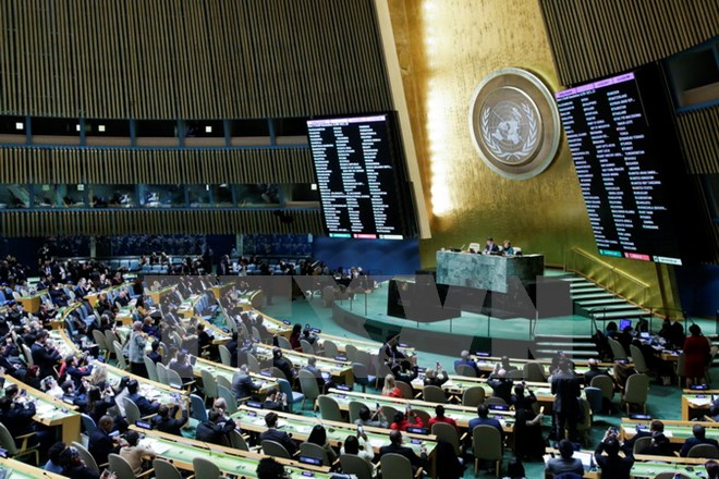 Kết quả bỏ phiếu tại phi&ecirc;n họp đặc biệt bất thường của Đại hội đồng Li&ecirc;n hợp quốc về vấn đề Jerusalem ở New York của Mỹ, ng&agrave;y 21/12. (Ảnh: AFP/TTXVN)