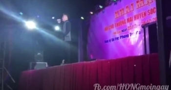 [Clip]: Ca sĩ Du Thiên bị ném gạch khi đang biểu diễn