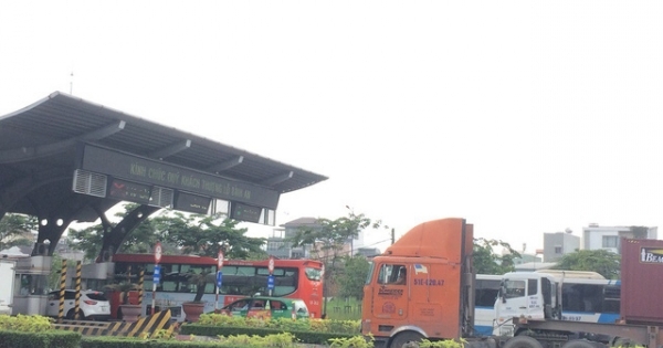 TPHCM:  Từ 1/1/2018, trạm BOT xa lộ Hà Nội ngừng thu phí phương tiện