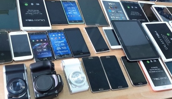 Thanh Hoá: Truy tìm tên trộm lấy 200 chiếc điện thoại smartphone trị giá 600 triệu trong 10 phút