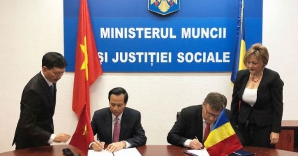 Việt Nam - Rumani ký kết hợp tác lao động và an sinh xã hội