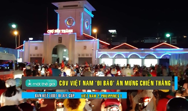 CĐV Việt Nam tại trung t&acirc;m TP.HCM - Ảnh: T.V