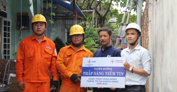 Đà Nẵng: Ngành Điện lực quận Thanh Khê thực hiện “Tháng tri ân khách hàng”