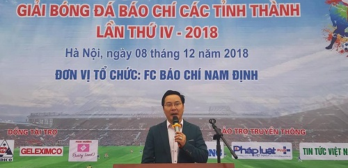 &Ocirc;ng Nguyễn Ngọc Quyết - TBT Tạp ch&iacute; H&ograve;a Nhập, Chủ tịch CLB B&aacute;o ch&iacute; Nam Định.