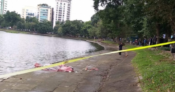 Hà Nội: Bàng hoàng phát hiện thi thể người đàn ông nổi mập mờ trên hồ Thiền Quang