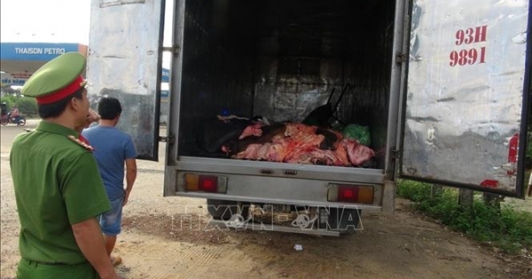 Bắt quả tang vụ vận chuyển lậu 1,4 tấn mỡ động vật hôi thối vào TP Hồ Chí Minh