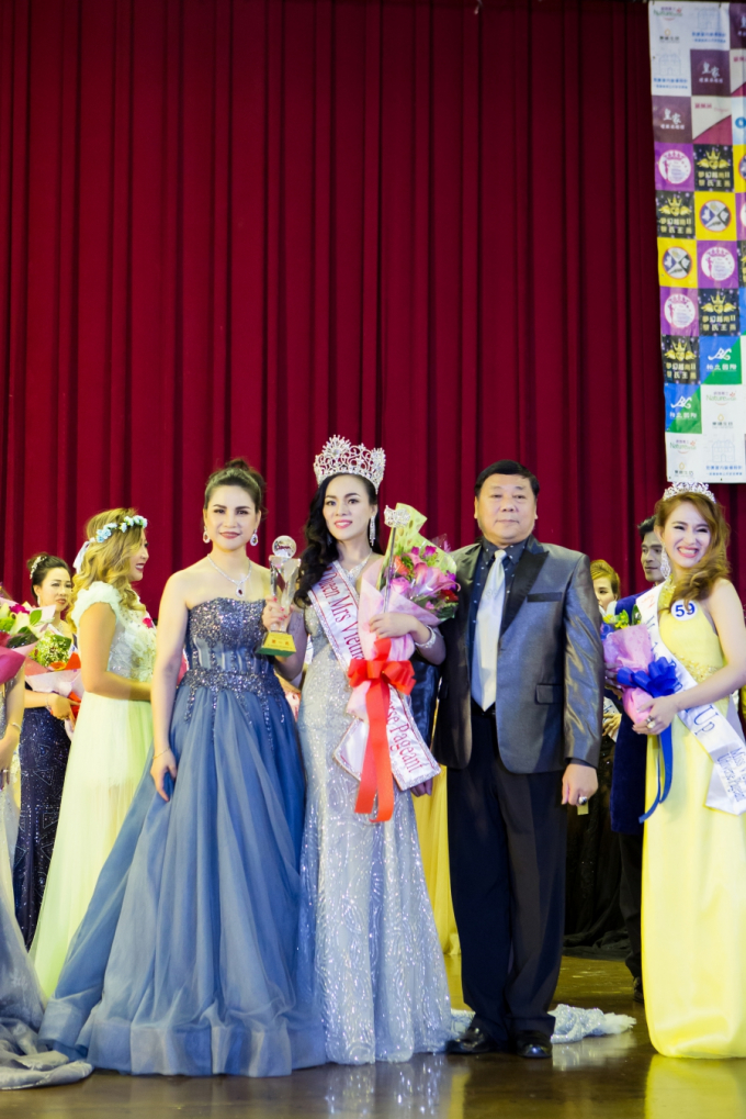 C&ocirc; đăng quang&nbsp;Hoa hậu qu&yacute; b&agrave; tại cuộc thi Miss &amp;amp;amp; Mister&nbsp;Vietnam Universe 2018.