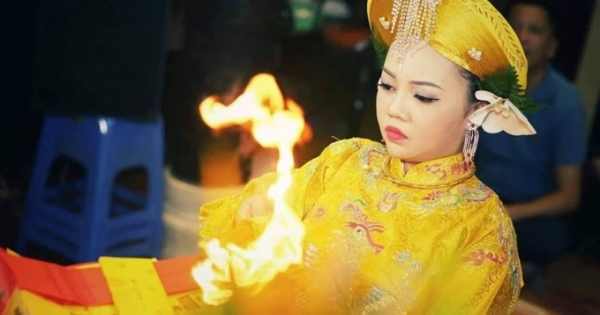 Liên hoan thực hành tín ngưỡng thờ Mẫu Tam Phủ của người Việt