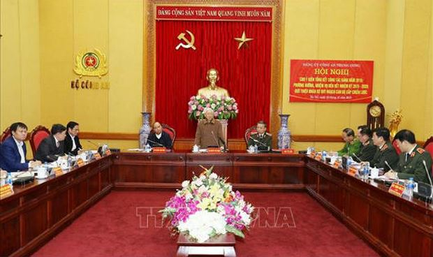 Tổng B&iacute; thư, Chủ tịch nước Nguyễn Ph&uacute; Trọng ph&aacute;t biểu tại hội nghị.