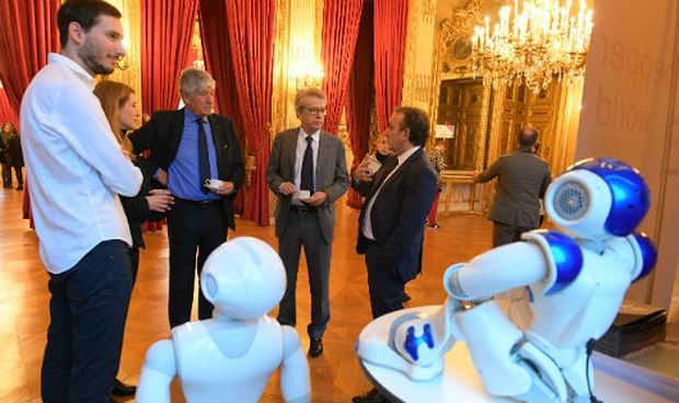 Robot của Ph&aacute;p tại hội chợ c&ocirc;ng nghệ cao VivaTech Paris, ng&agrave;y 25/05/2018