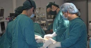 Bệnh viện Hà Nội khó khăn giữ chân bác sĩ nội trú
