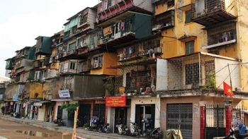 Khó khăn tạm cư để cải tạo chung cư cũ, chuyện "khó" ở Hà Nội