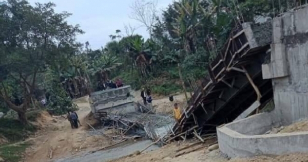 Yên Bái: Cầu đang đổ bê tông bỗng dưng đổ sập xuống sông