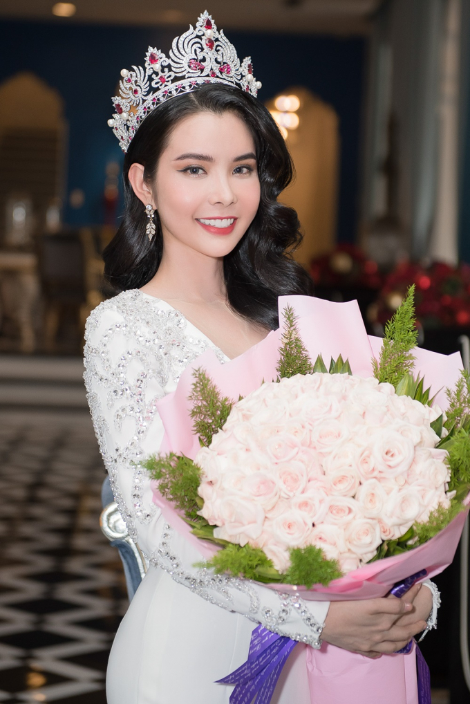 Hoa hậu Huỳnh Vy trở th&agrave;nh Gi&aacute;m đốc Quốc gia Miss Tourism Queen Worldwide VietNam
