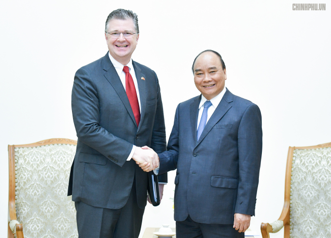 Thủ tướng Nguyễn Xu&acirc;n Ph&uacute;c tiếp&nbsp;&ocirc;ng Daniel J. Kritenbrink&nbsp;Đại sứ Hoa Kỳ tại Việt Nam.