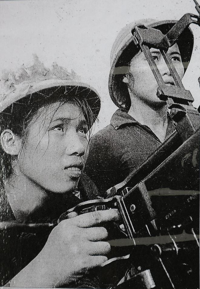 Nữ d&acirc;n qu&acirc;n &ldquo;l&agrave;ng Đỏ&rdquo; Nguyễn Thị Dần những năm 1968