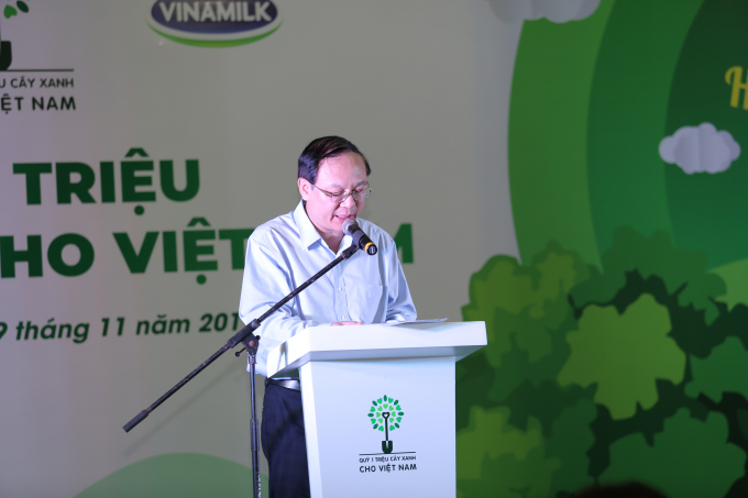 Ông Lê Công Thành – Thứ trưởng Bộ Tài nguyên và Môi trường chia sẻ về hành trình 8 năm đồng hành cùng Vinamilk trồng 851.000 cây tại 38 điểm của 17 tỉnh, thành trong chương trình Quỹ 1 triệu cây xanh cho Việt Nam.