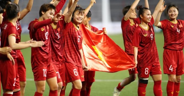 Đội tuyển nữ Việt Nam được thưởng hơn 8 tỷ đồng sau tấm HCV SEA Games