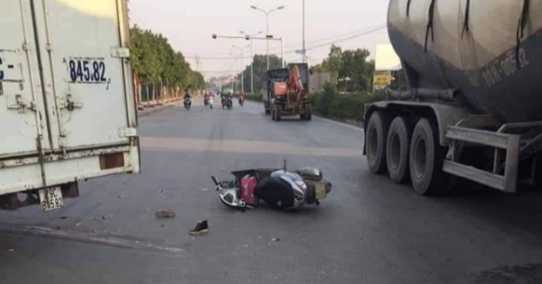 Hà Nội: Mẹ tử vong, con gái 7 tuổi nhập viện cấp cứu sau tai nạn với xe tải
