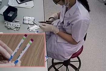 Vụ cắt xén vật liệu y tế: Họp báo trong 5 phút, bệnh viện vắng bệnh nhân