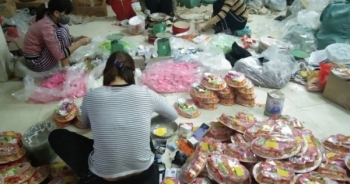 Hà Nội: Thu giữ hàng nghìn hộp bánh và mứt Tết không đảm bảo an toàn thực phẩm