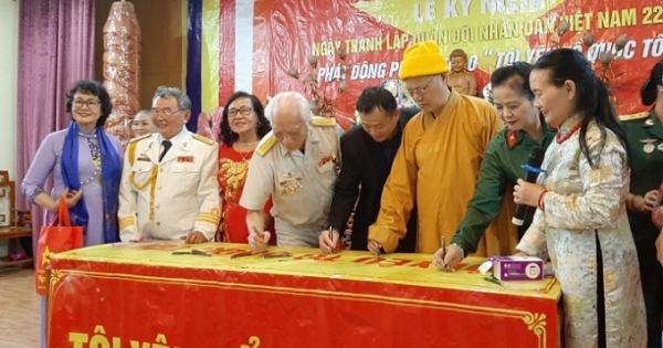 CLB Phật tử chùa Quán Sứ tổ chức kỷ niệm ngày thành lập Quân đội nhân dân Việt Nam