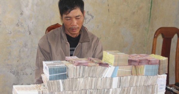“Siêu trộm” phá cửa sổ đột nhập nhà dân trộm gần 1 tỷ đồng