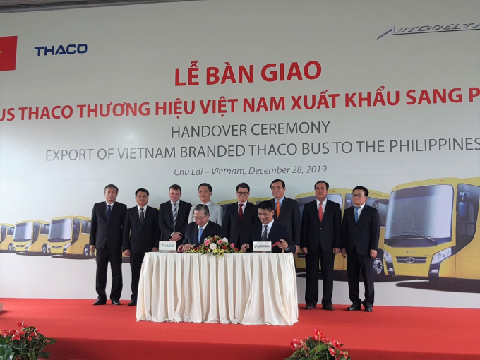 Trong buổi lễ, THACO đã ký kết kế hoạch xuất khẩu sang Philippines cho đối tác Autodelta là 200 xe bus trong năm 2020.