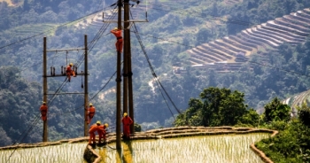 Slide - Điểm tin thị trường: Việt Nam sẽ tăng mua điện từ nước bạn Lào