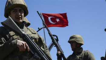 Thổ Nhĩ Kỳ dồn dập tấn công, quân đội Syria không kịp trở tay, hứng thương vong