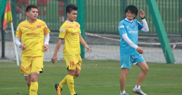 4 cầu thủ đắt giá nhất đội tuyển Việt Nam: Gọi tên Văn Toàn, Quang Hải